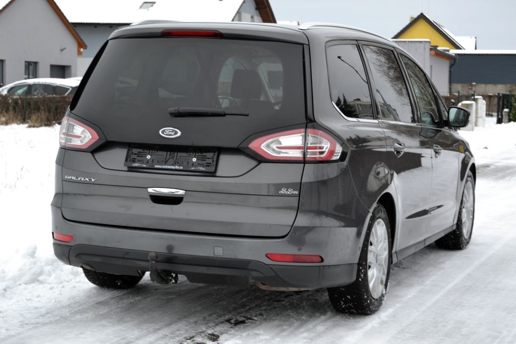 Ford Galaxy 2.0 TDCI 132kW Titanium 7 míst - 4