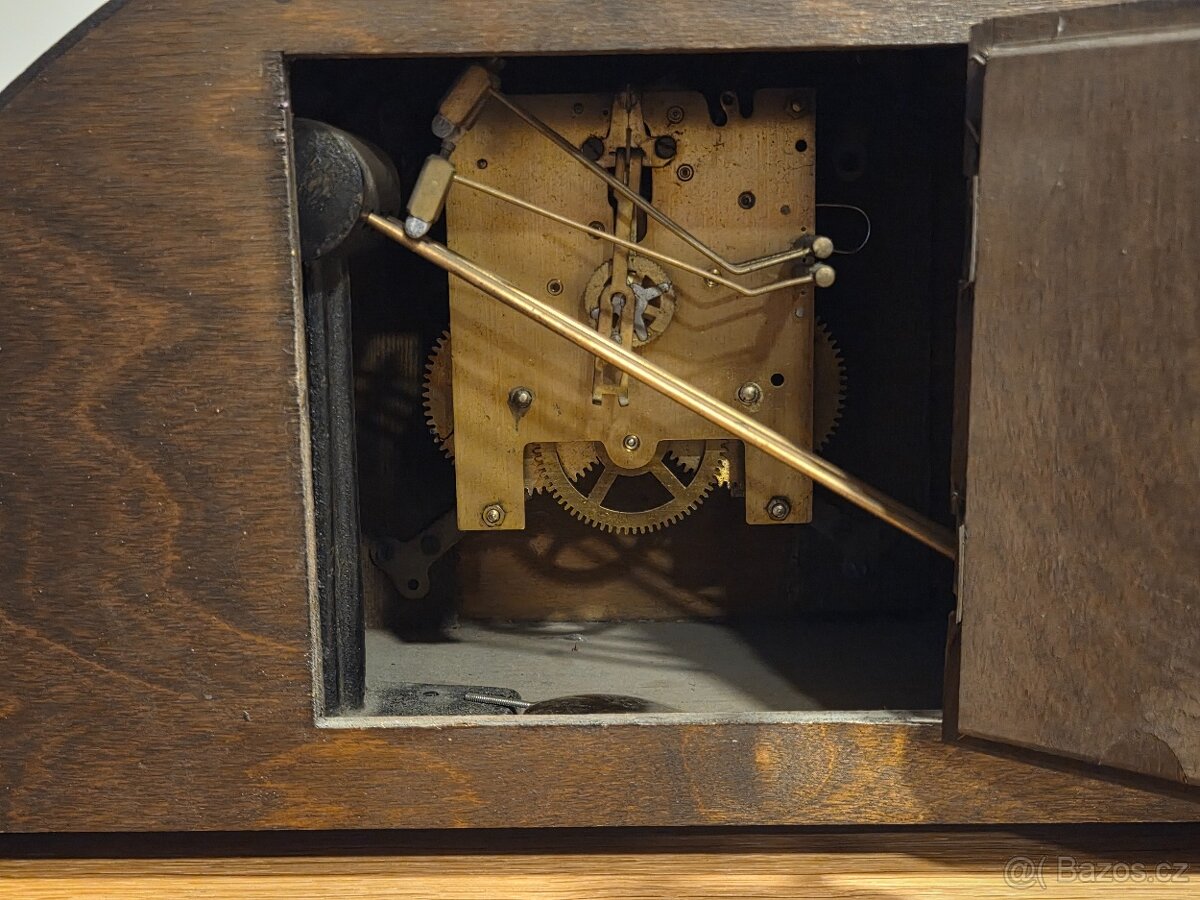 Staré mechanické hodiny - 4