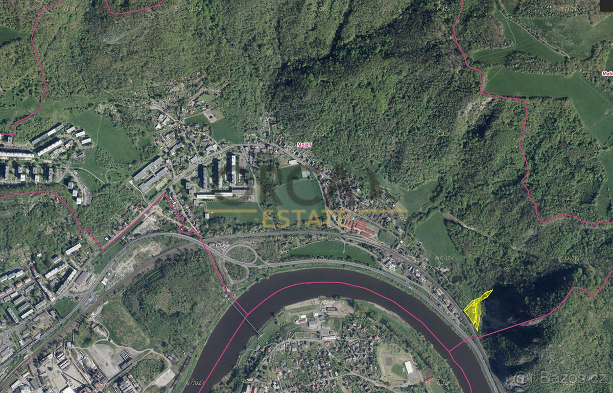 0,5 ha pozemků v k. ú. Mojžíř - 4