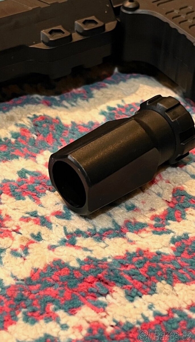 dvě hračky pistole s přibližně 170 000 náboji - 4