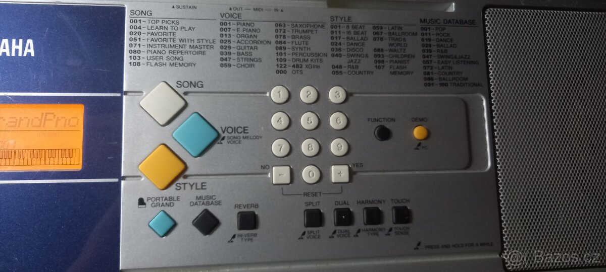 Klávesy Yamaha PSR E323 + polohovací stojan - 4