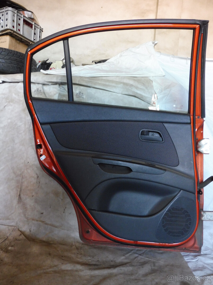 Prodám díly z nebourané KIA RIO, rv: 2011,typ: DE M111 - 4