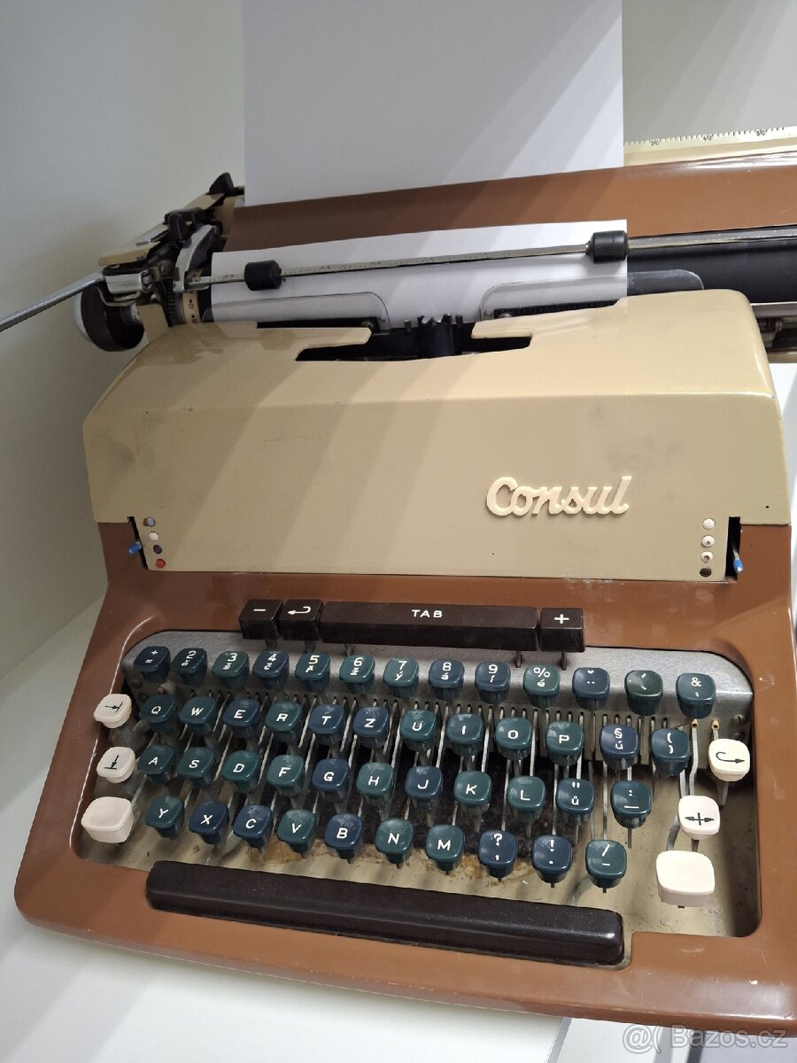 Consul psací stroj - 4