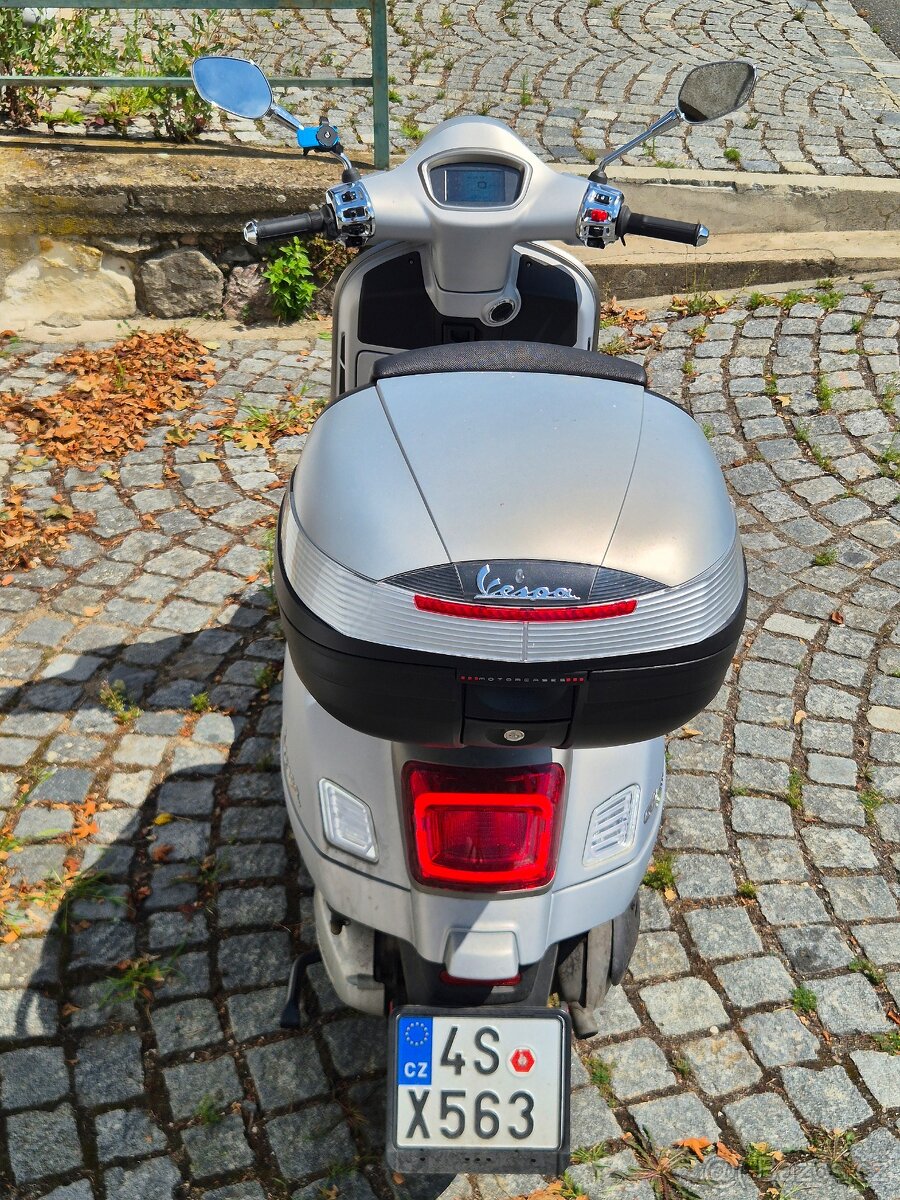 Vespa GTS 300 SuperTech EURO 5 - 4