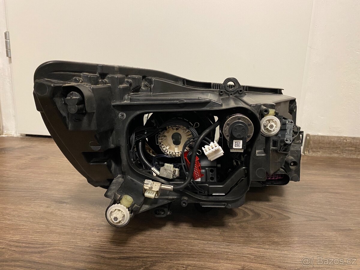 LEVÉ PŘEDNÍ BIXENON SVĚTLO SUPERB II 2013-2015 3T1941017H - 4