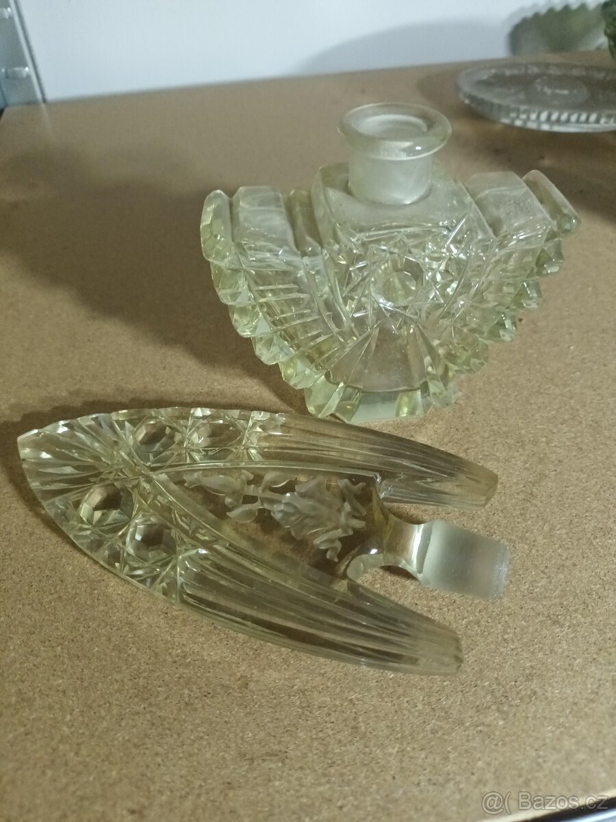 Sada parfémových flakonů, zelené sklo - 4