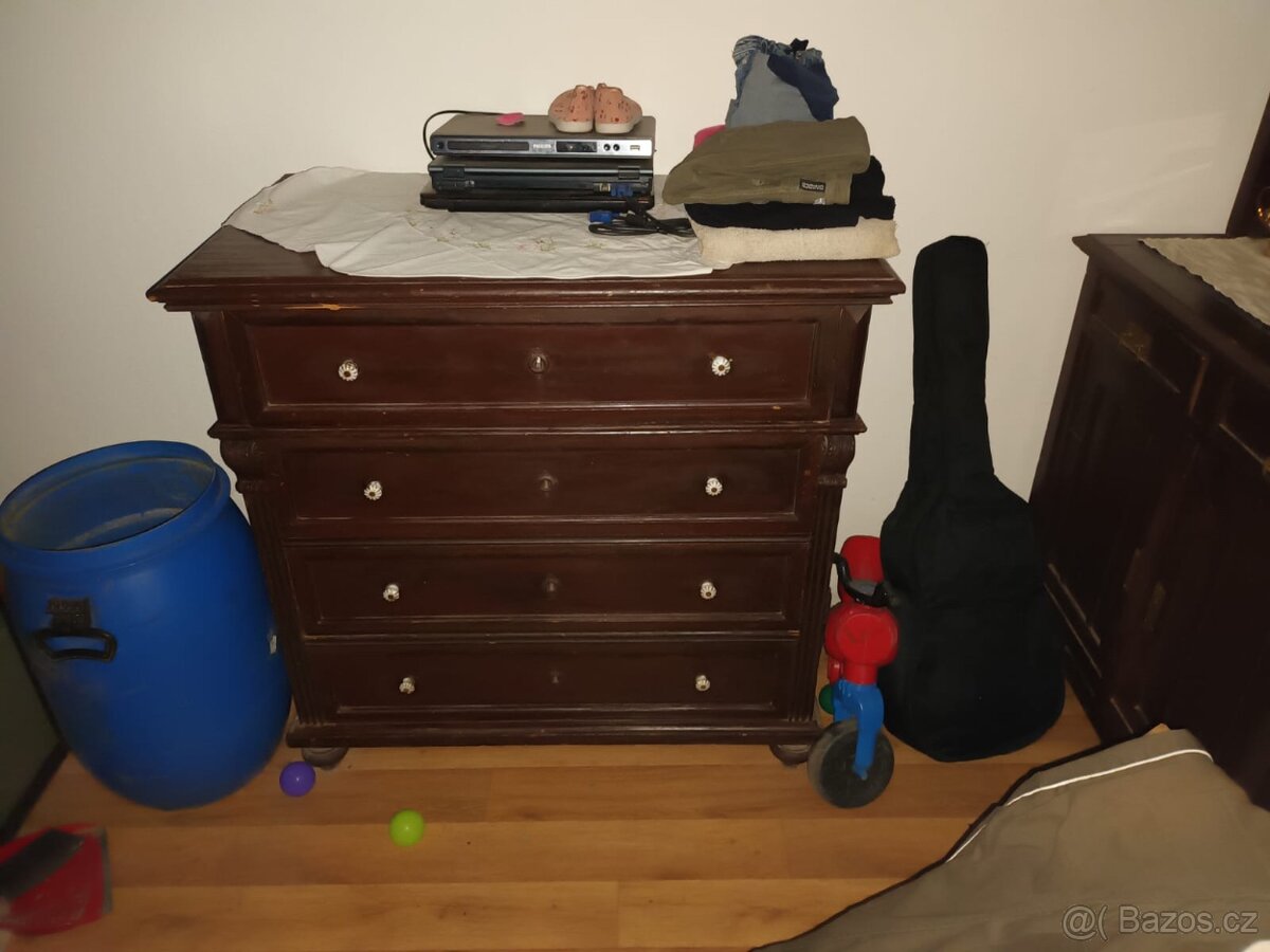 Starožitný sekretář , komoda - 4