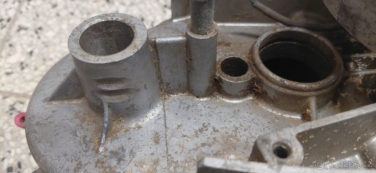 Stadion S11, S22 - motor - 4