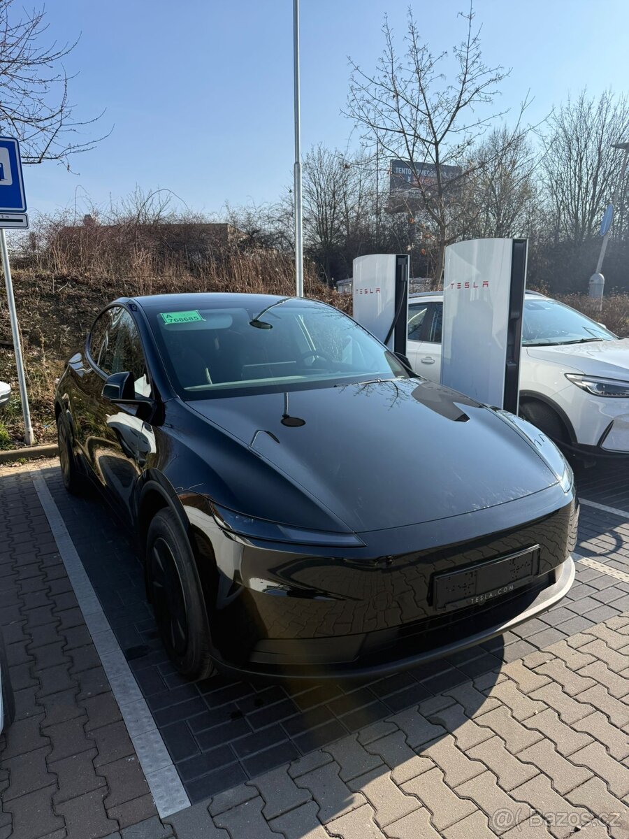 Tesla model Y 2026 std - 4