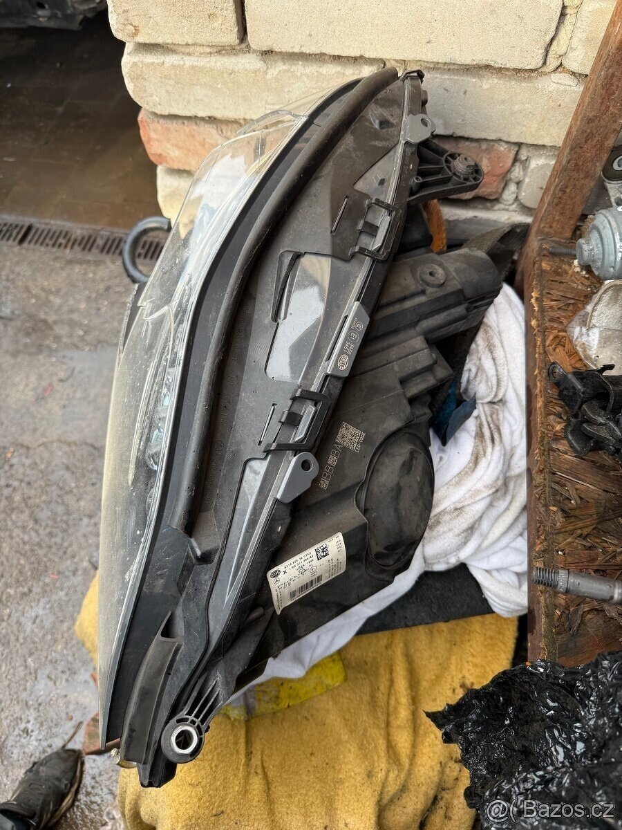 Mercedes w212 facelift pravý led světlomet komplet - na díly - 4