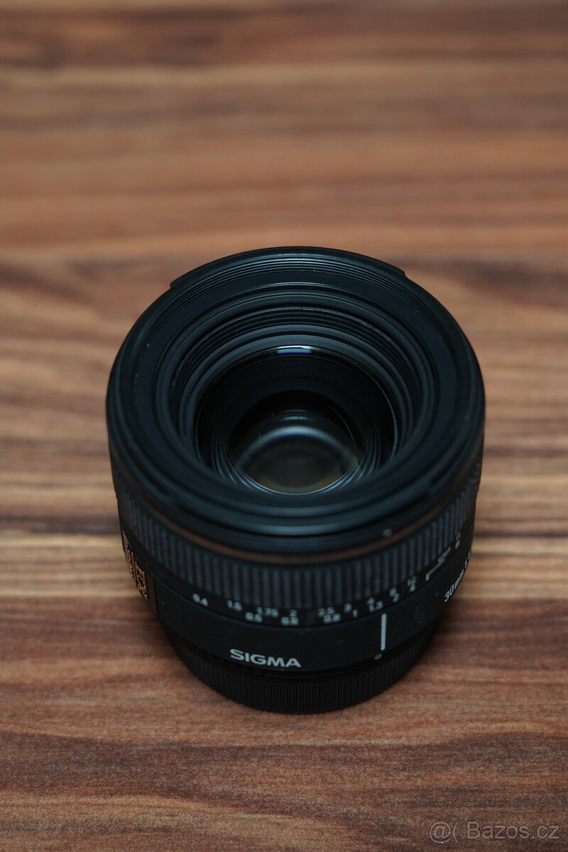 Prodám objektivy a blesk pro Pentax - 4