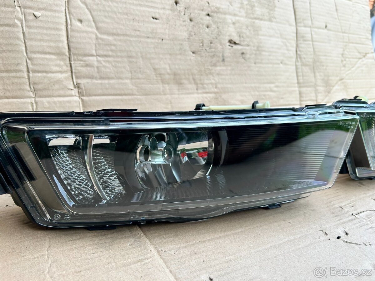 Mlhovky Škoda Rapid s LED černé - 4