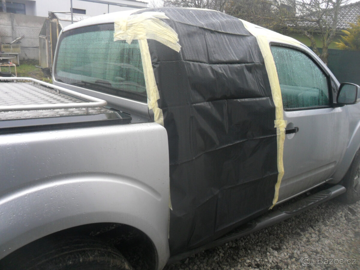 Prodam poskozenou Navaru D40. - 4