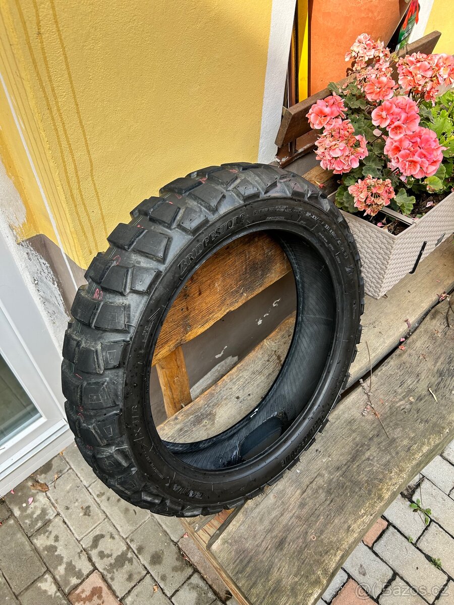 150/70-18 Bridgestone - 4