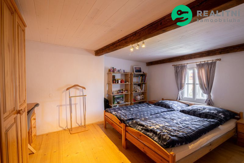 Roubenka s duší v centru města Vimperk - 4