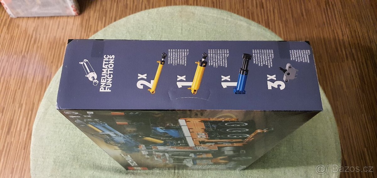 LEGO® Technic 42128 Výkonný odtahový vůz - 4
