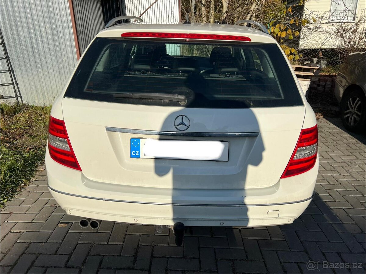 Mercedes-Benz W204 C180 BlueEfficiency Wagon - 4