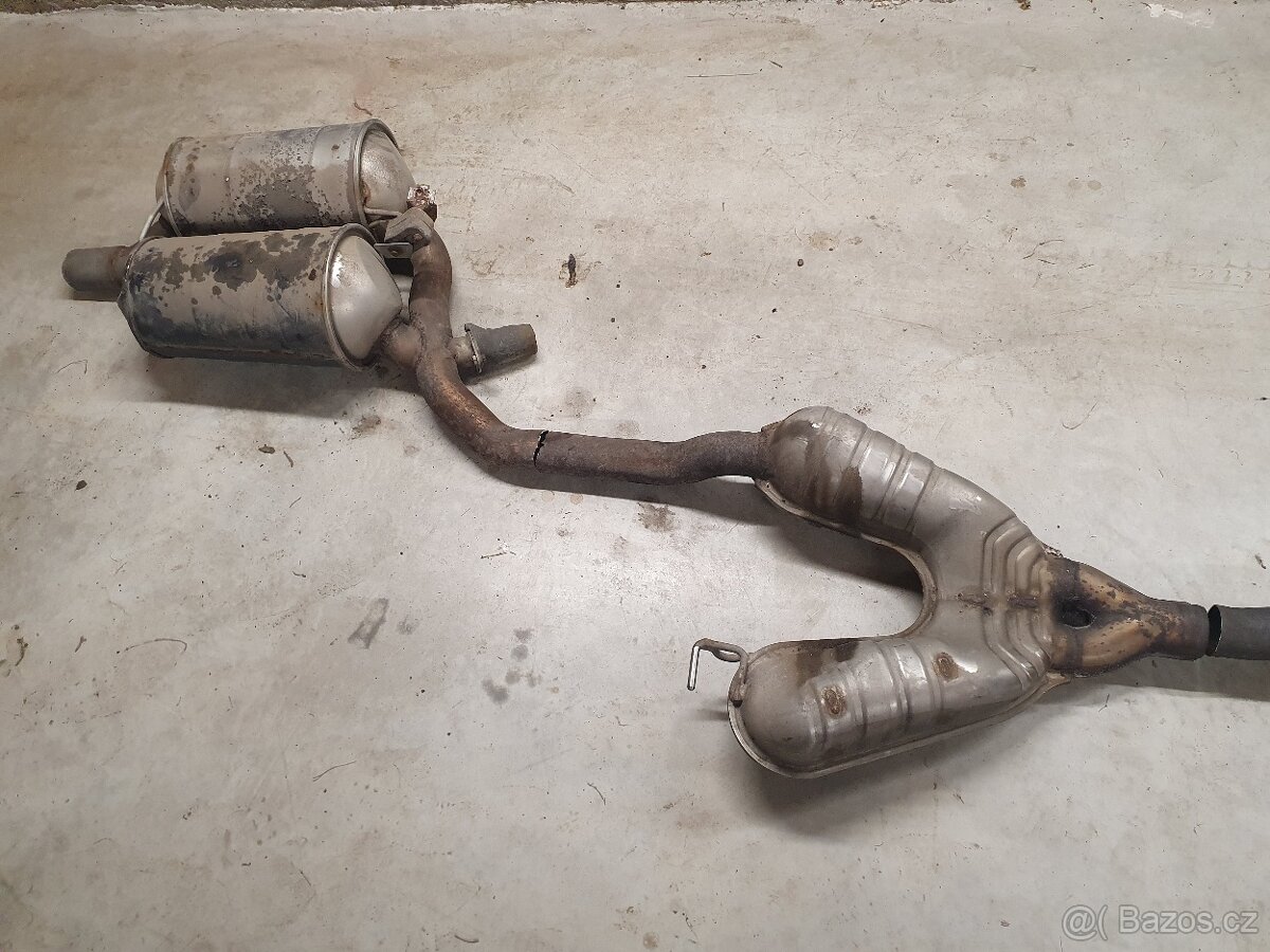 Kompletní výfuk s katalyzátorem BMW e39 528i - 4