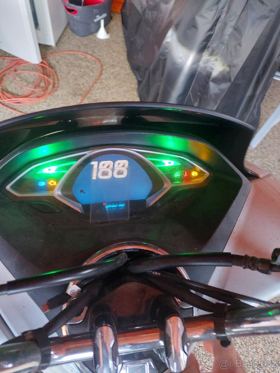 Honda pcx 4000 km. - 4