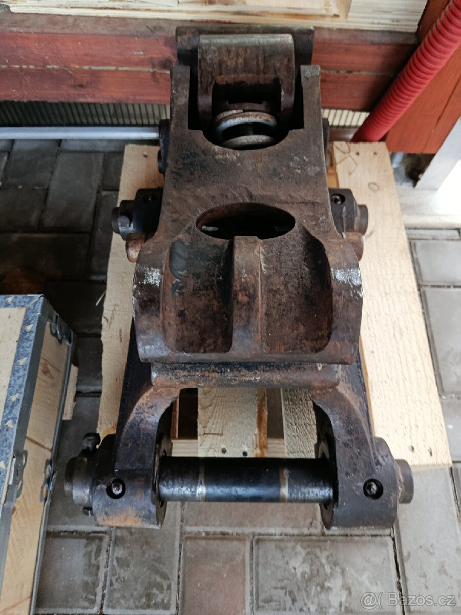 Rychloupínač JCB 3CX - 4