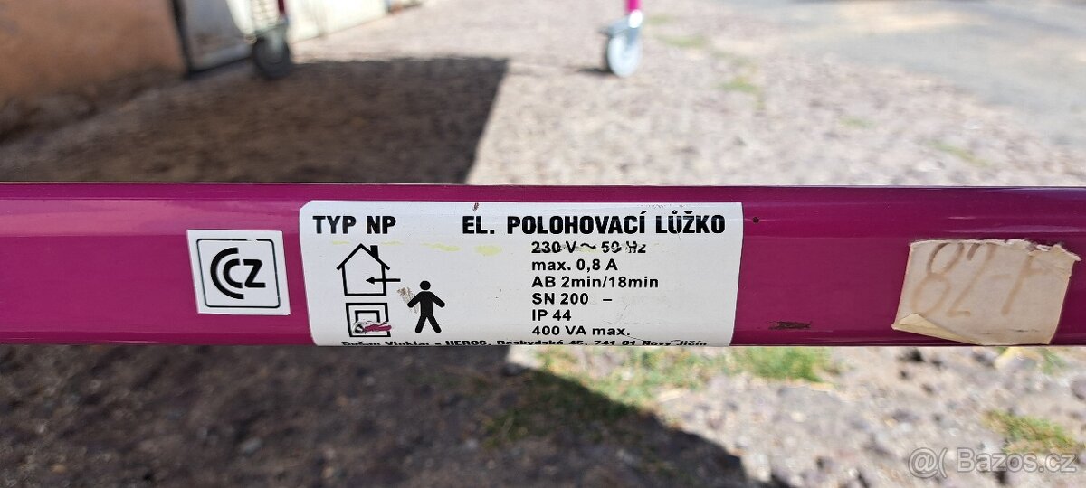 Polohovací postel - 4