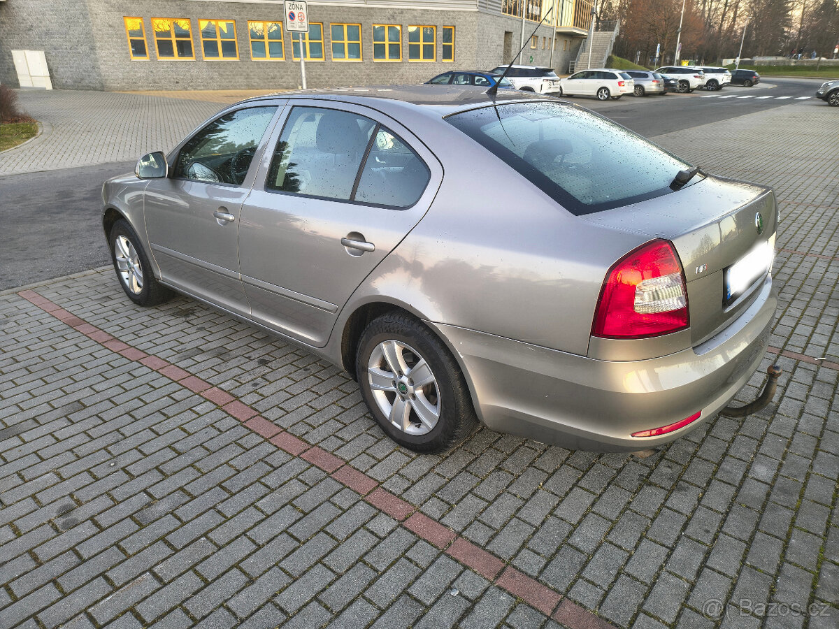 Škoda Octavia II Facelift, 1.6 MPI, nájezd 184 000 KM - 4