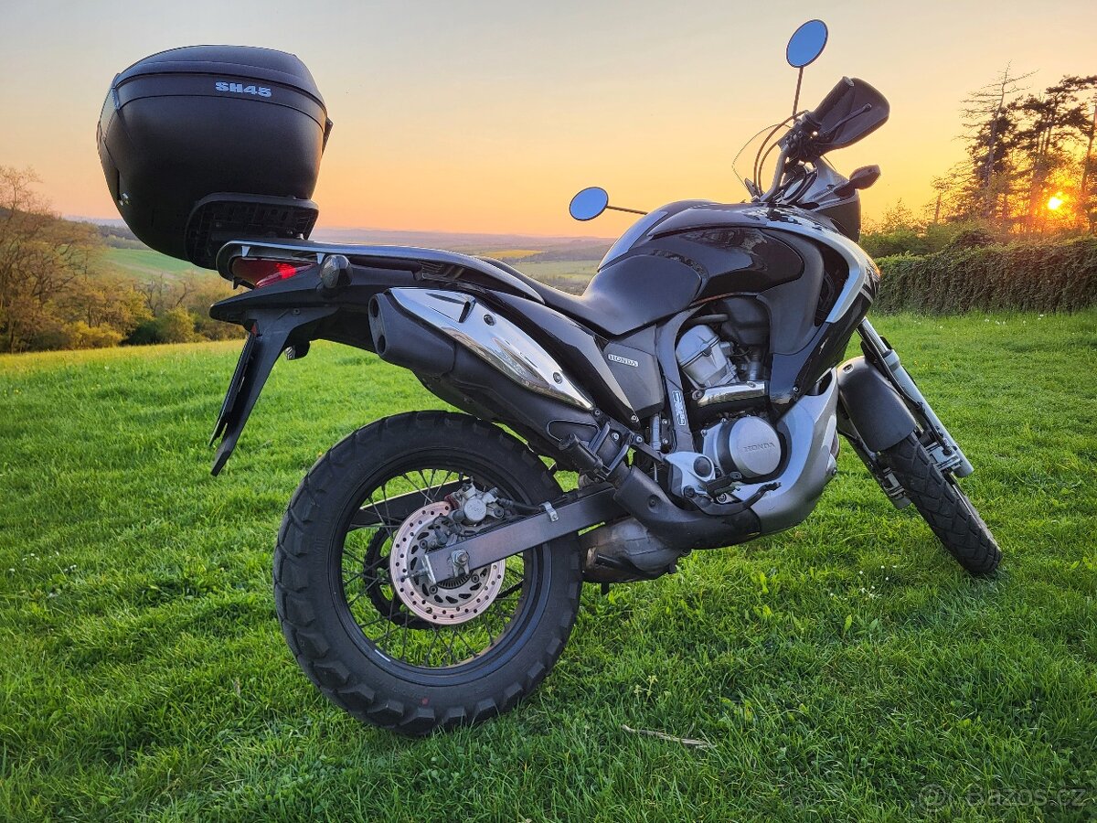 Honda Transalp XL700V - 4