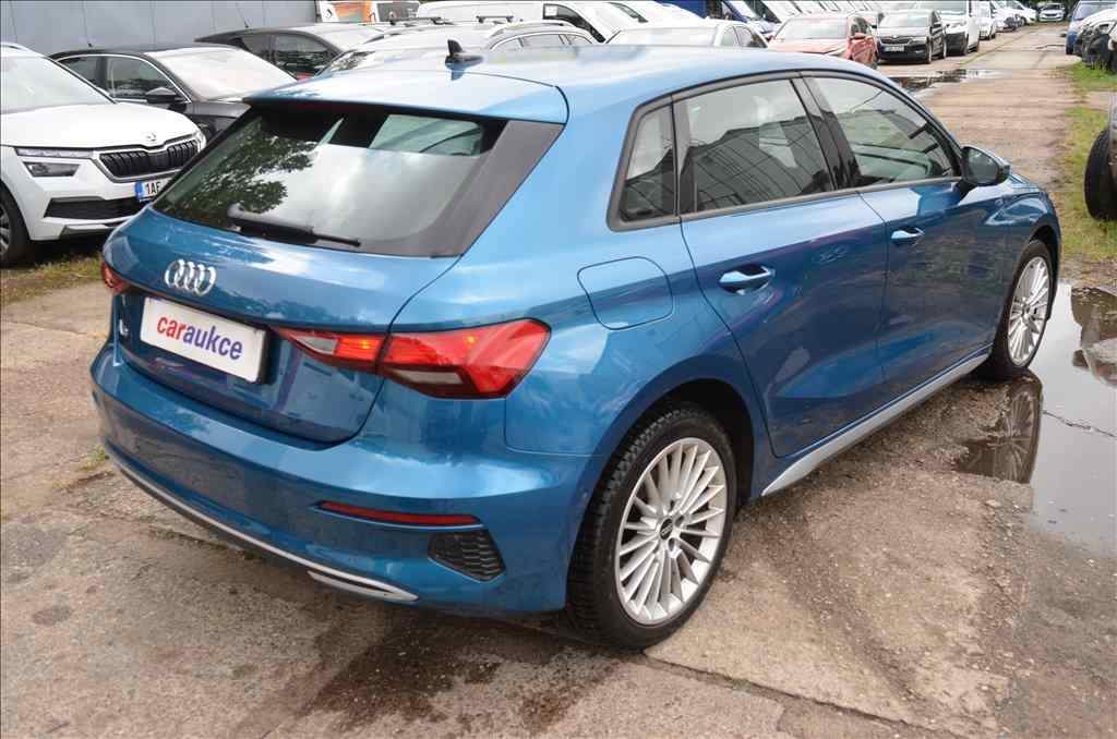 Audi A3 1,5 SPORTBACK - 4