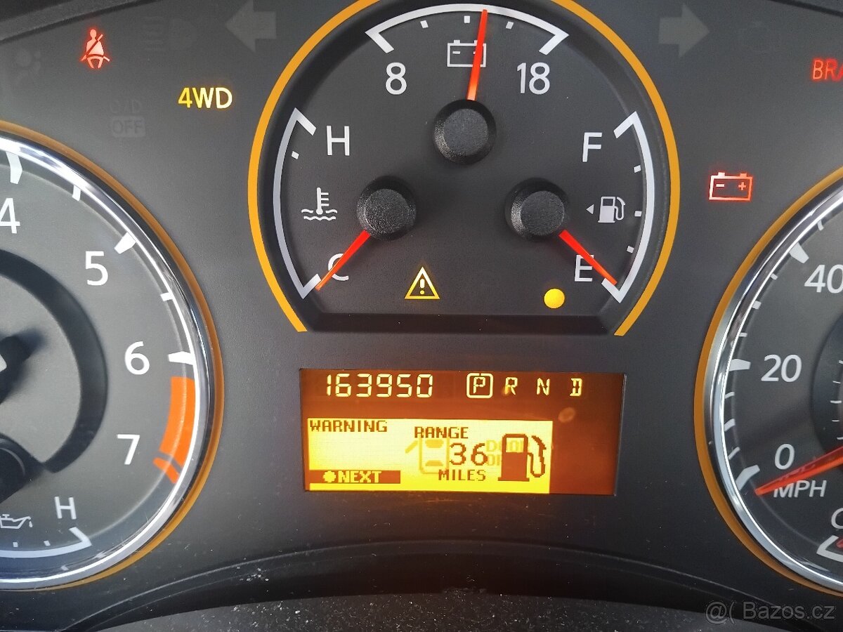Nissan Armada LE