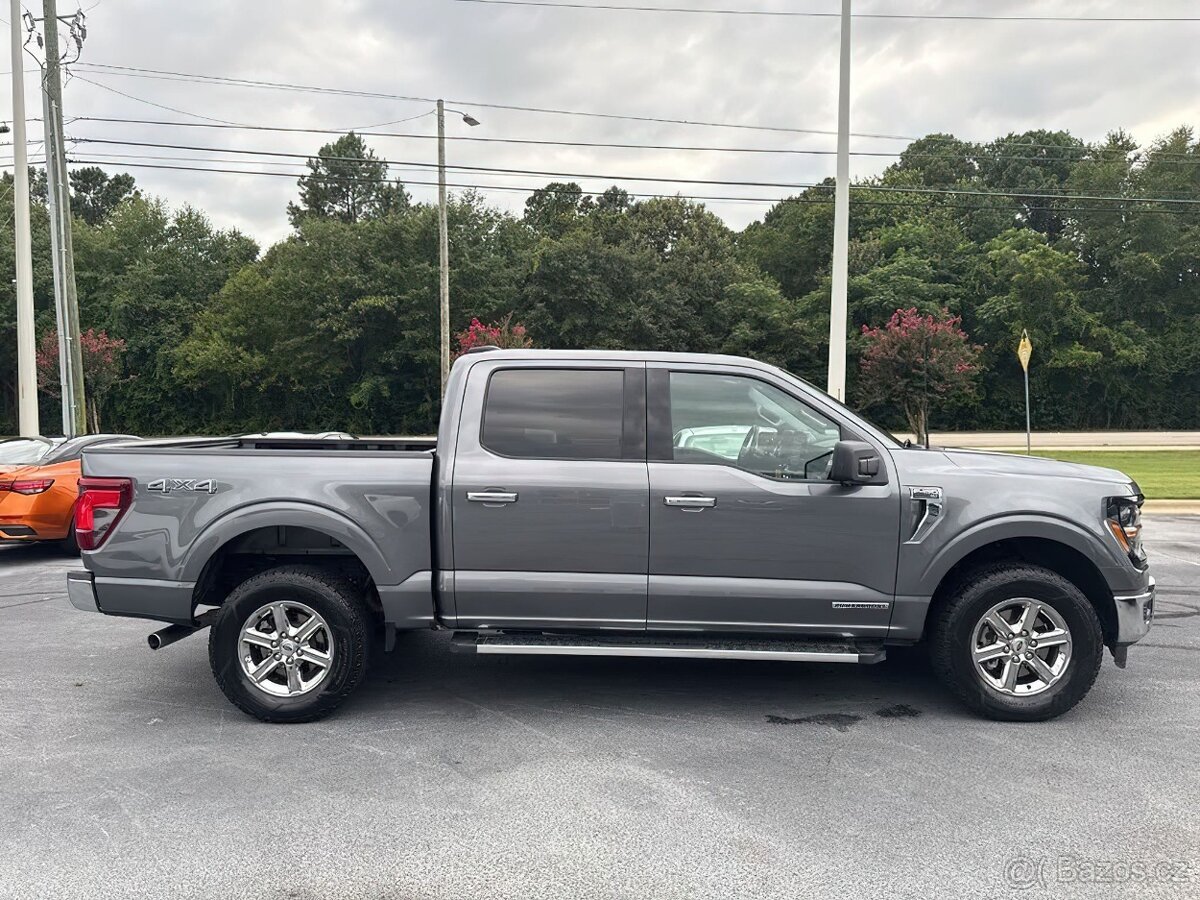 Ford F-150 XLT SuperCrew 2024 – hybridní výkon 430 koní