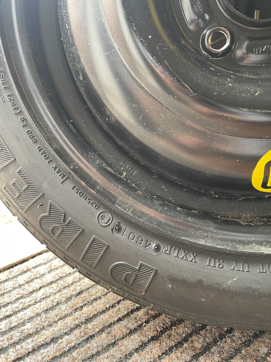 Prodám dojezdové kolo 125x80R15 ford focus MK1 - 4