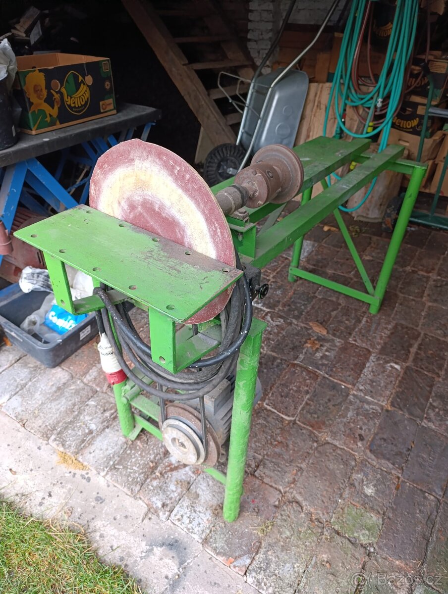 Soustruh na dřevo a bruska - 4