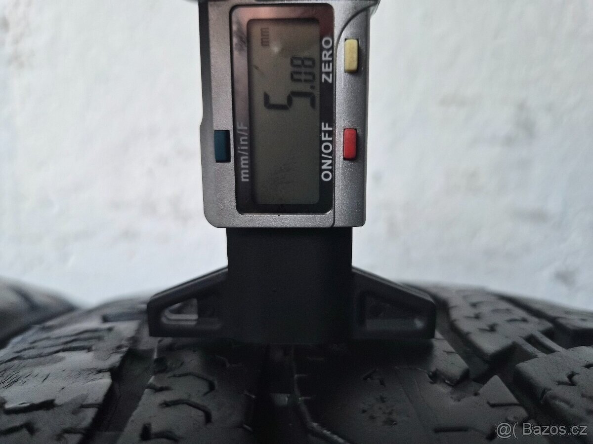 Sada zimních zátěžových pneu Nokian WRC3 215/60 R17C - 4