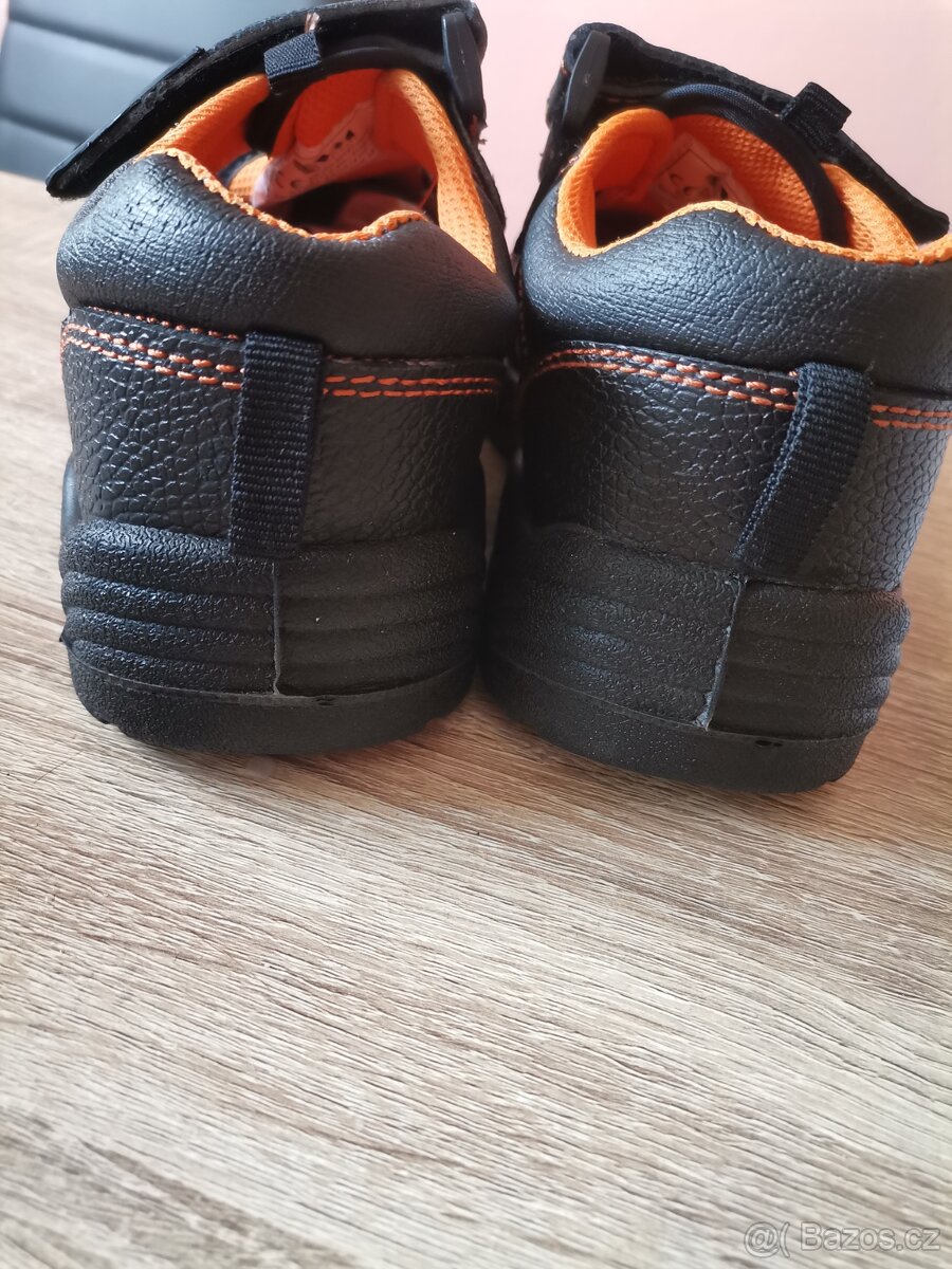 Dámské pracovní sandále - 4