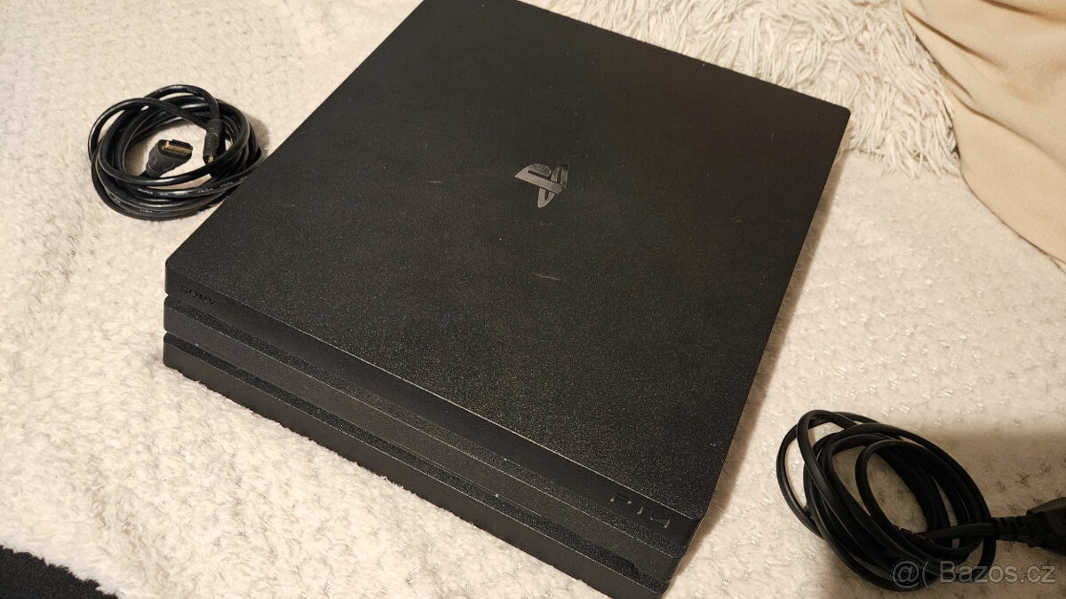 Sony Playstation 4 Pro 1TB + joypad - 4