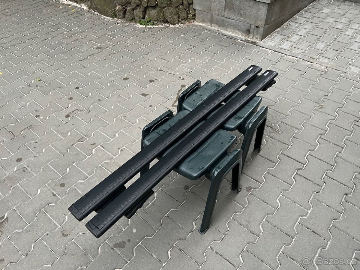 Thule windbar příčníky na střechu - černé provedení 135 cm - 4