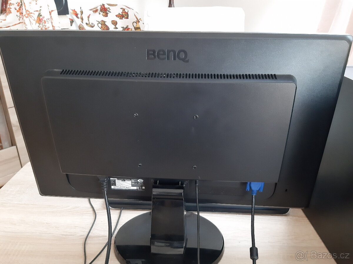 Stolní počítač - 4