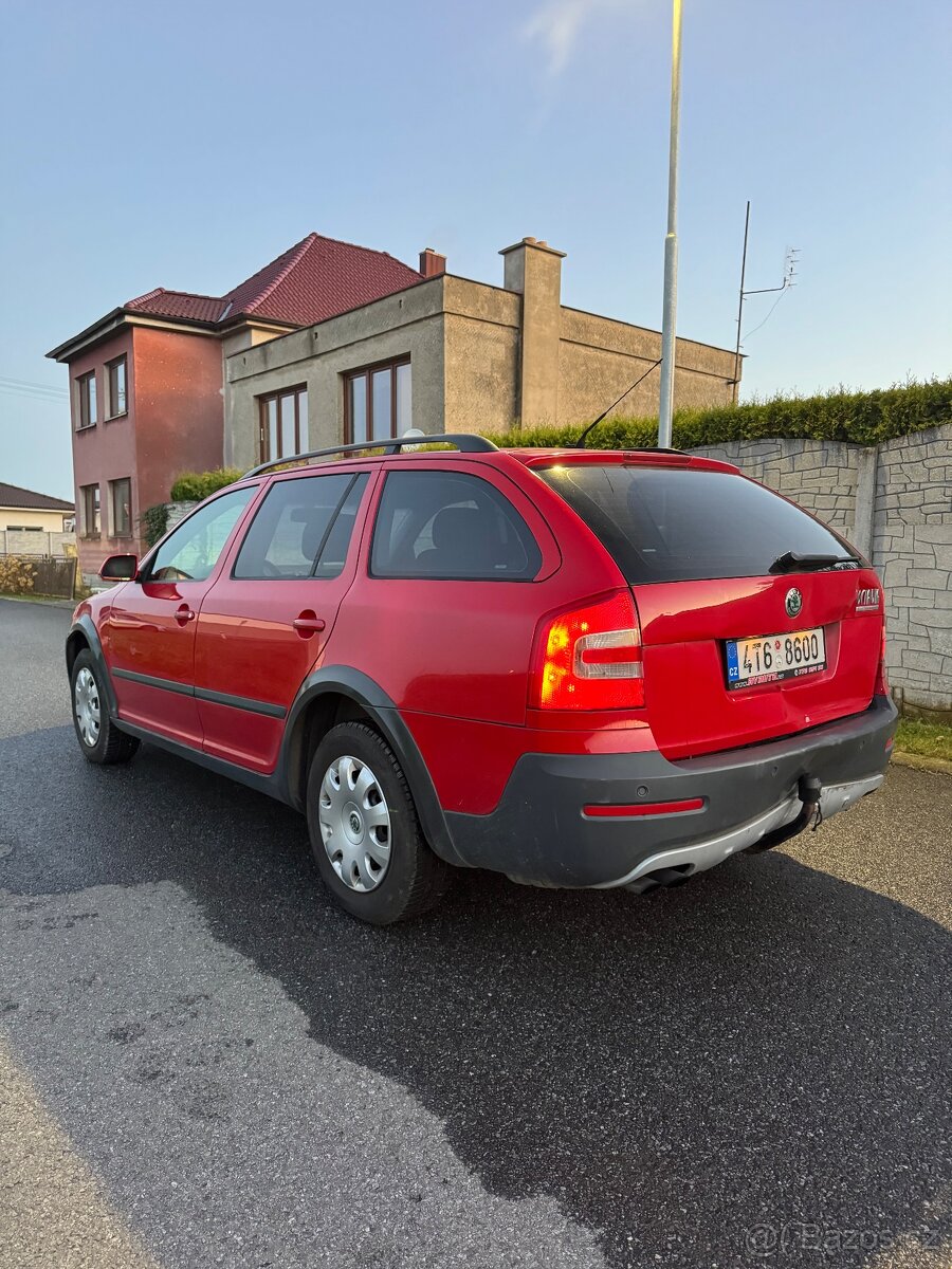 Škoda Octavia II SCOUT 2.0 TDI - 4