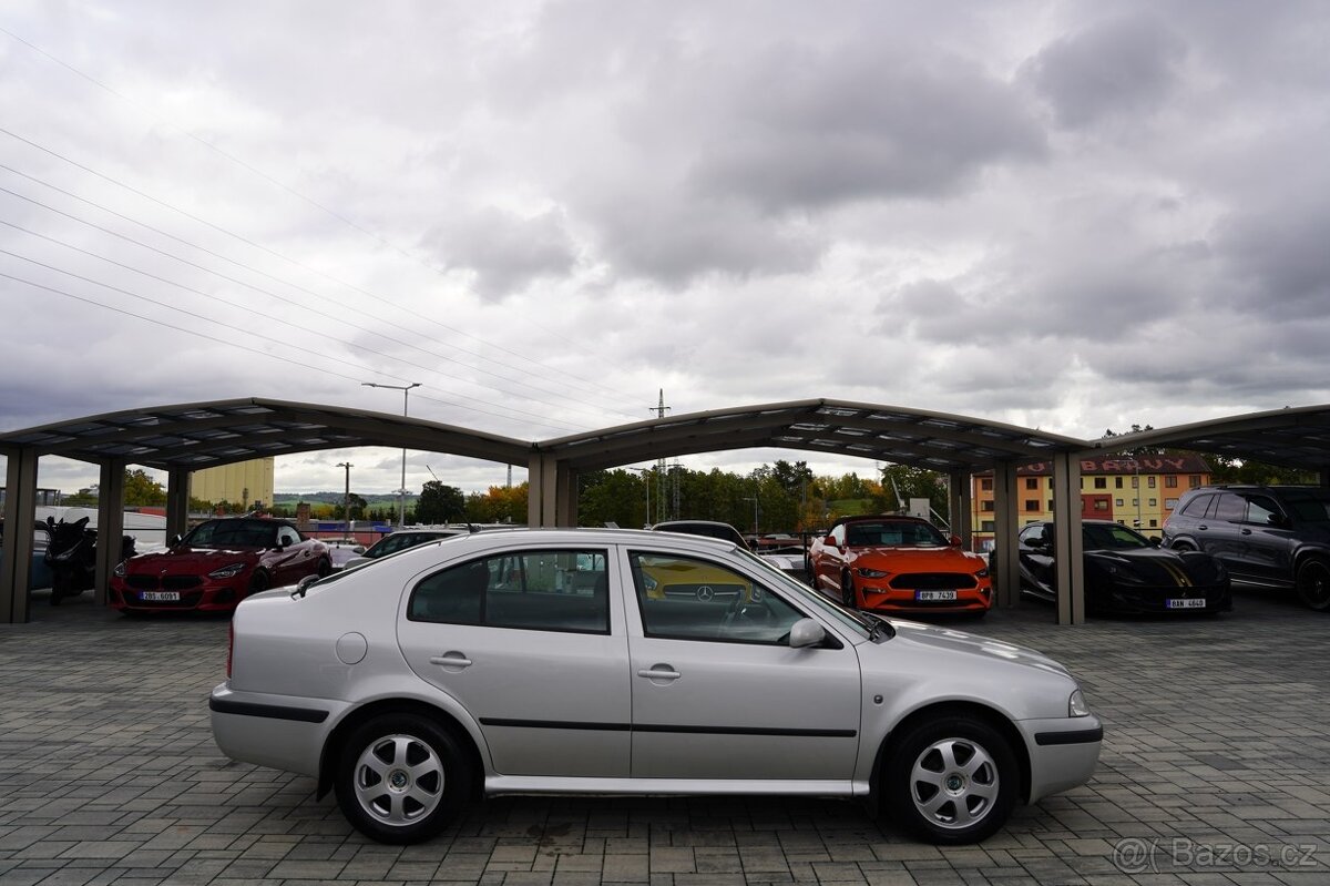Škoda Octavia 1.6 MPi, klima - 4