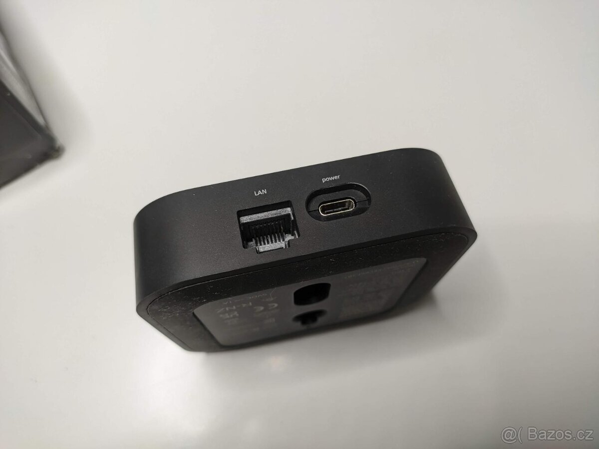 Philips Hue Bridge Pro - 4