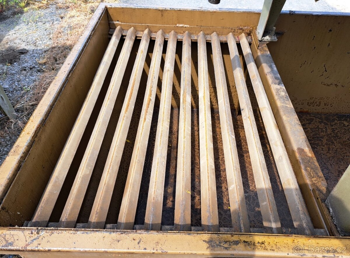 Záchytná vana na olej plus rošt - 4