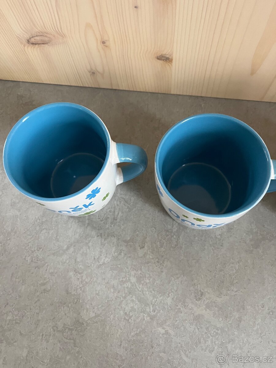 3x hrnek se jménem - 4