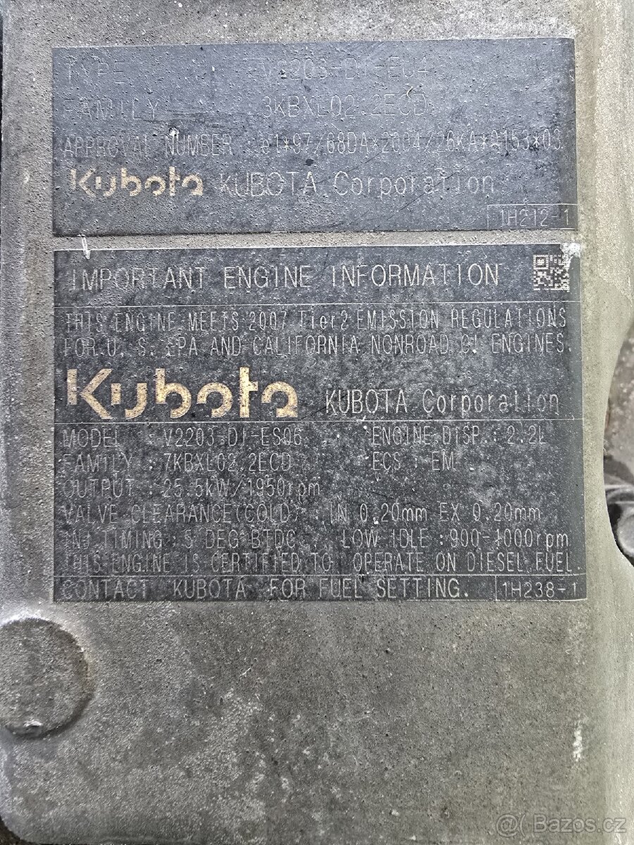 Motor kubota V2203 - 4
