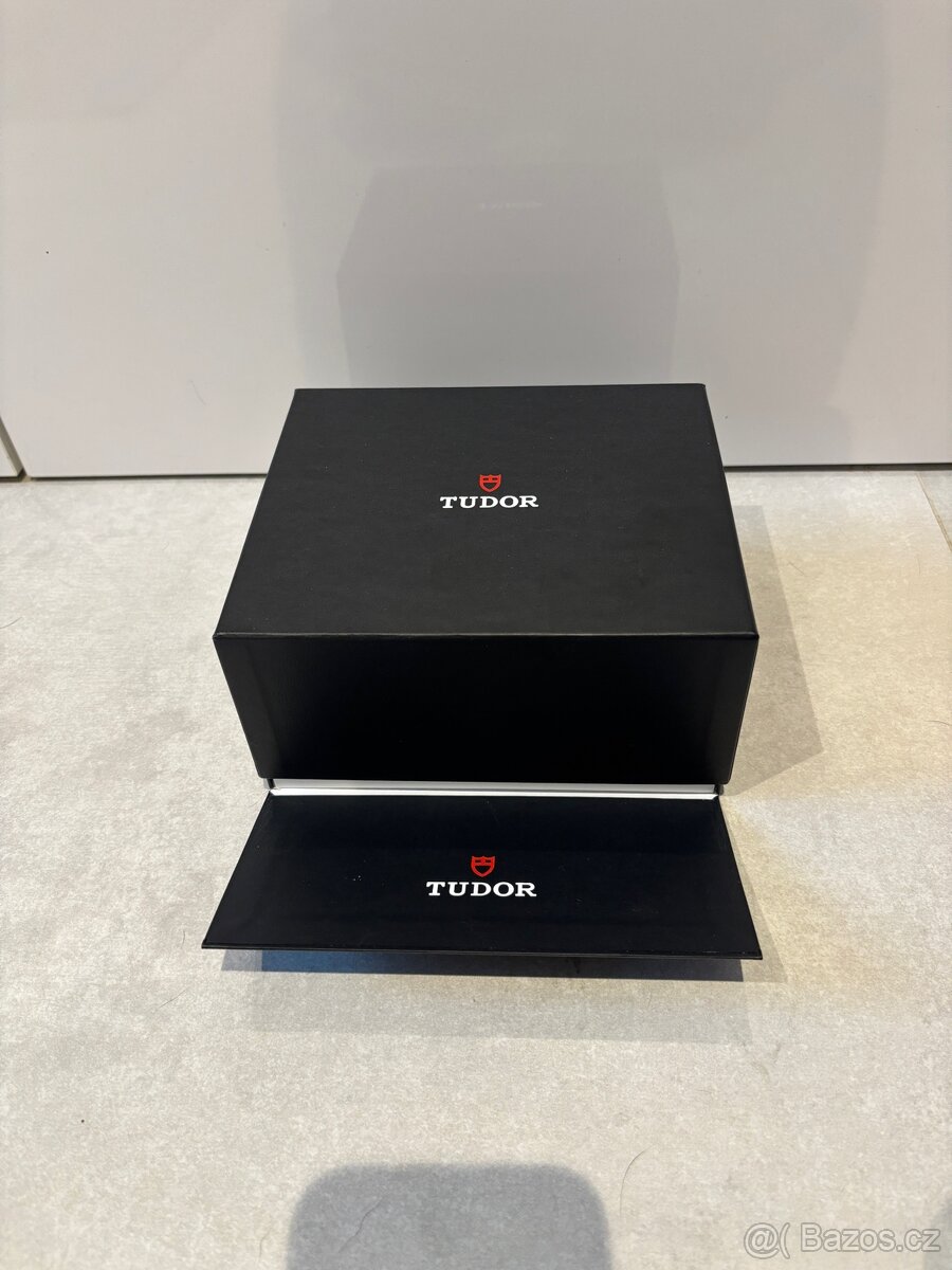 Tudor Black Bay Chromo - 4