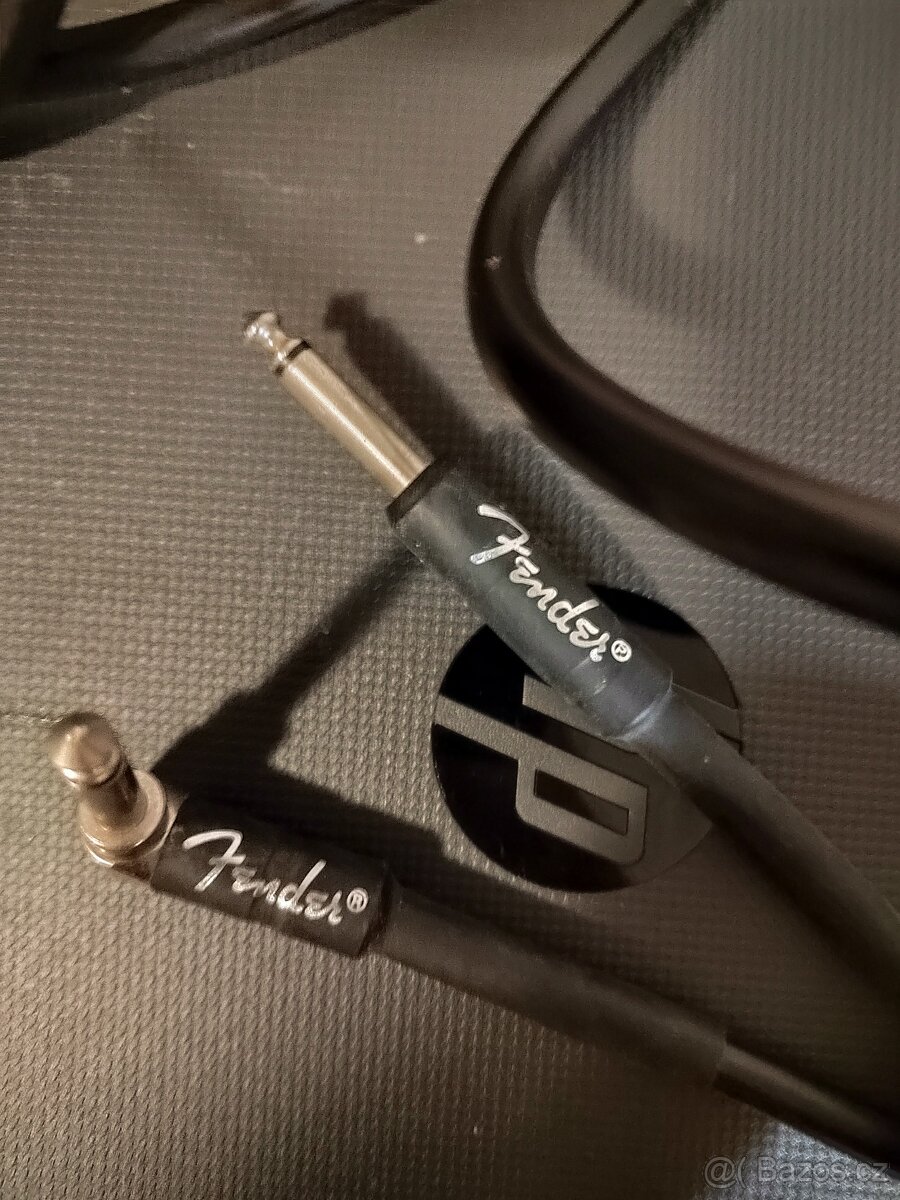 Prodám kytarové kombo Marshall s kabelem - 4