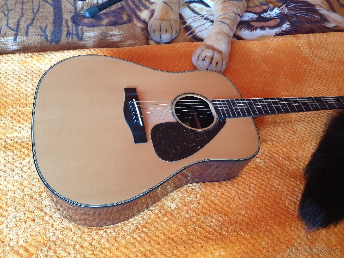 DREADNOUGHT KYTARA YAMAHA DW 15 - 4