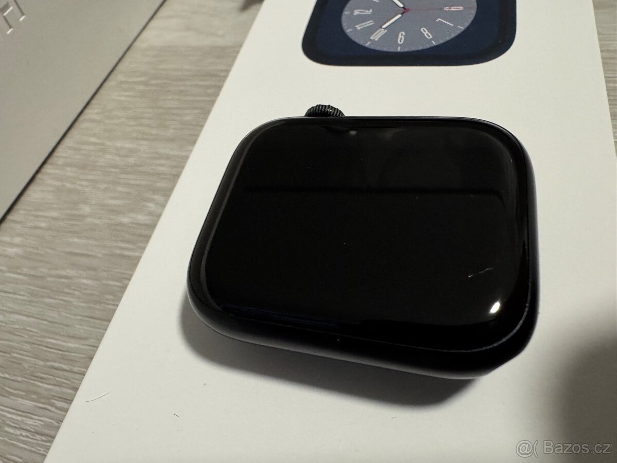 Apple Watch 8 45mm modré - Midnight - 4