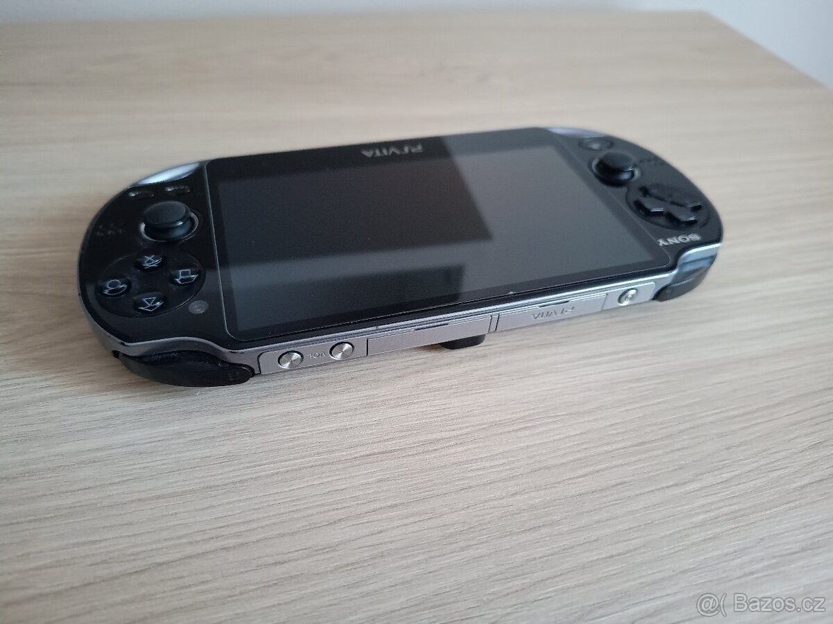 Ps vita - 4