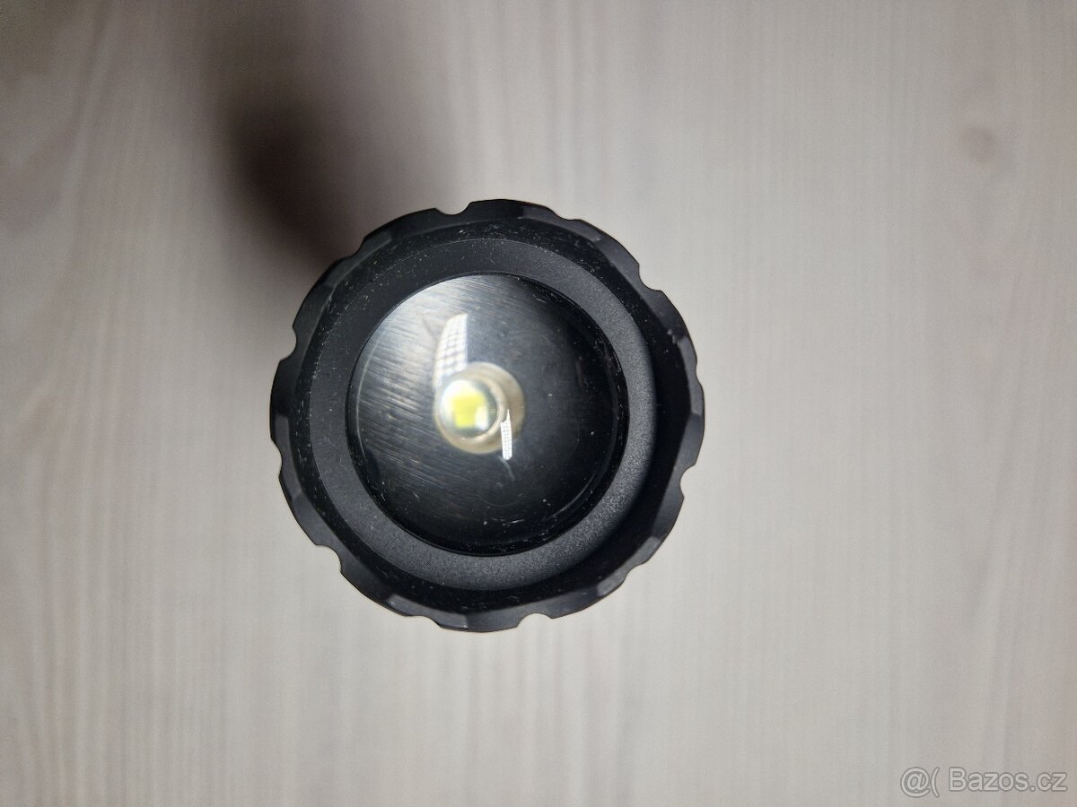 Zoom svítilna PHENOM - 4