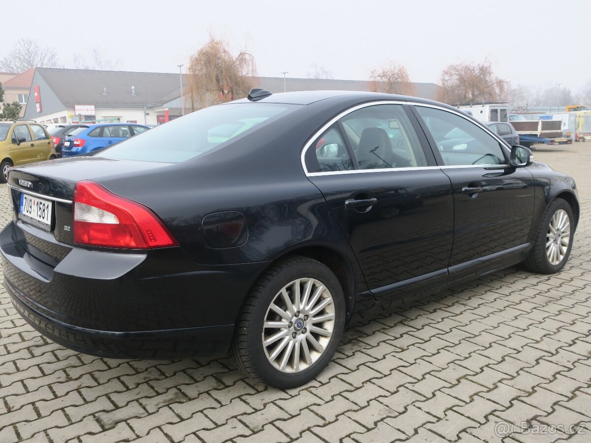 Volvo S80 3.2 i V6 175 kW - 4